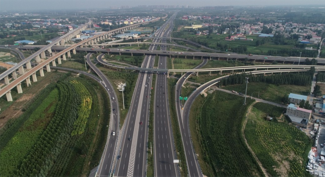 郑州机场改扩建高速公路