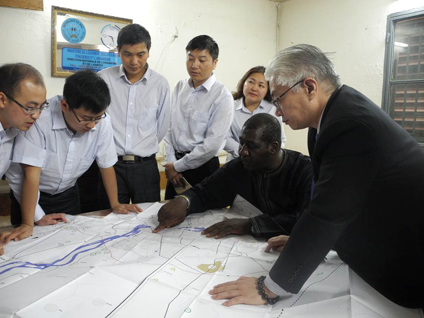 马里巴马科塞努机场至卡巴拉大学城公路（知识之路）勘察设计（2016-至今）